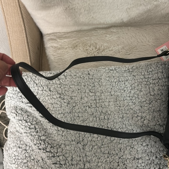 Juicy Couture NWT handle/Shoulder/Crossbody Heart Bag - Picture 13 of 17